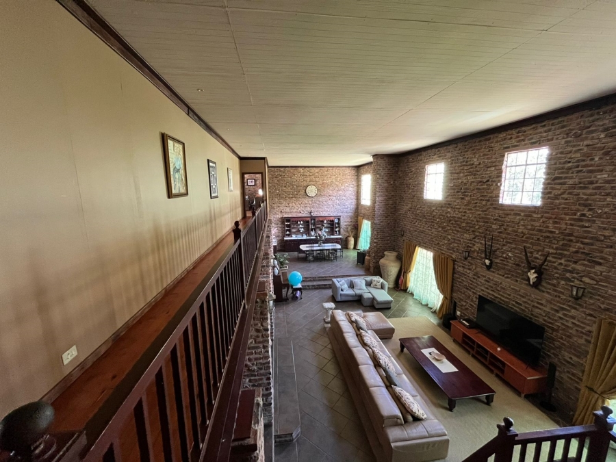 6 Bedroom Property for Sale in Bainsvlei Free State